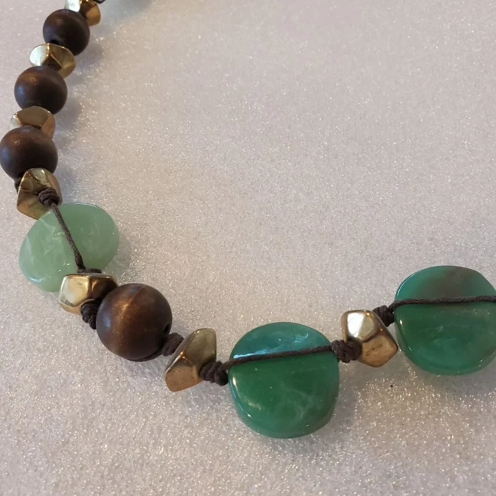 Faux Jade Jadeite‎ Wood Gold Beaded Necklace 24-26